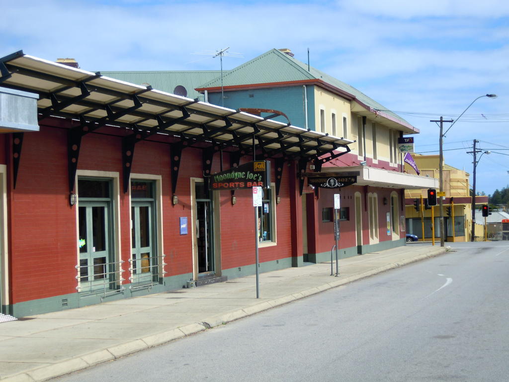 弗里曼特 Moondyne Joe'S酒店 外观 照片