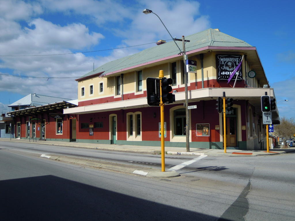 弗里曼特 Moondyne Joe'S酒店 外观 照片
